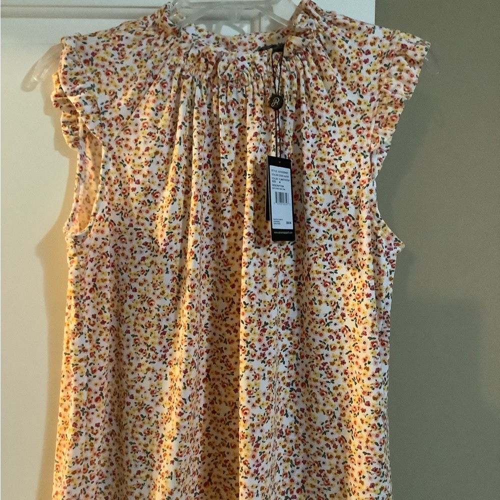 3for $30 NWT Adrianna Papell sleeveless flowered top